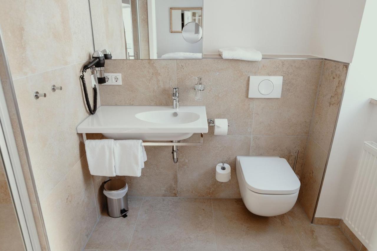 Hotel Schierlinger Braeustueberl Kültér fotó