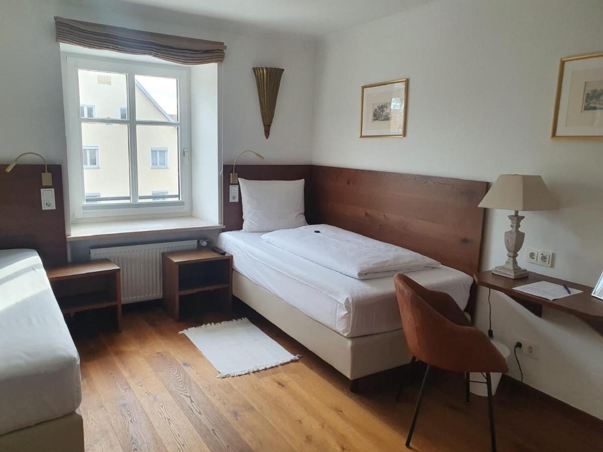 Hotel Schierlinger Braeustueberl Kültér fotó
